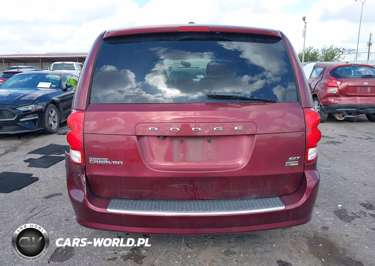 2018 Dodge Grand Caravan Sxt VIN:2C4RDGCG3JR208328 - 16