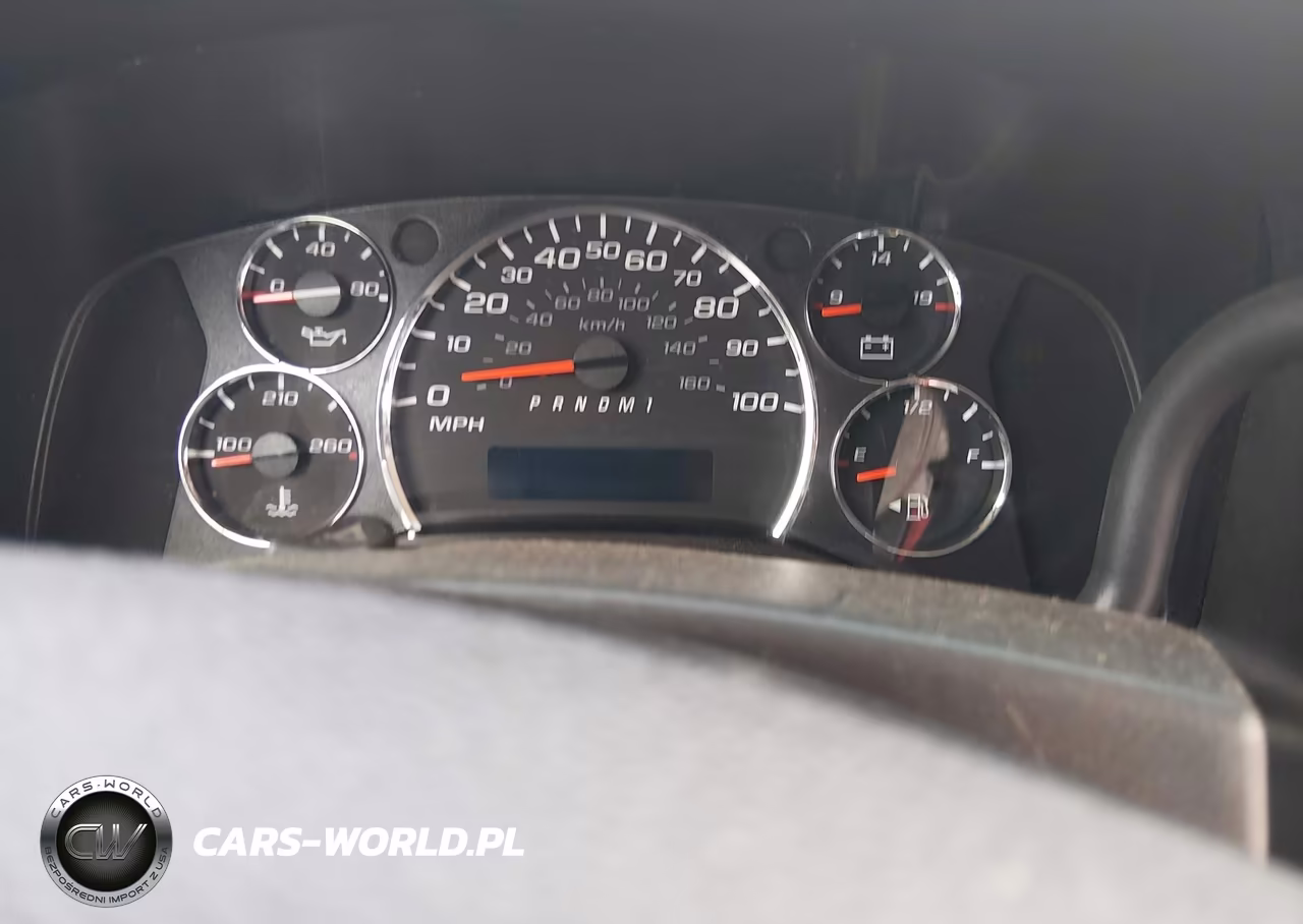 2017 Chevrolet Express 3500 Work Van VIN:1GCZGHFF4H1314625 - 18