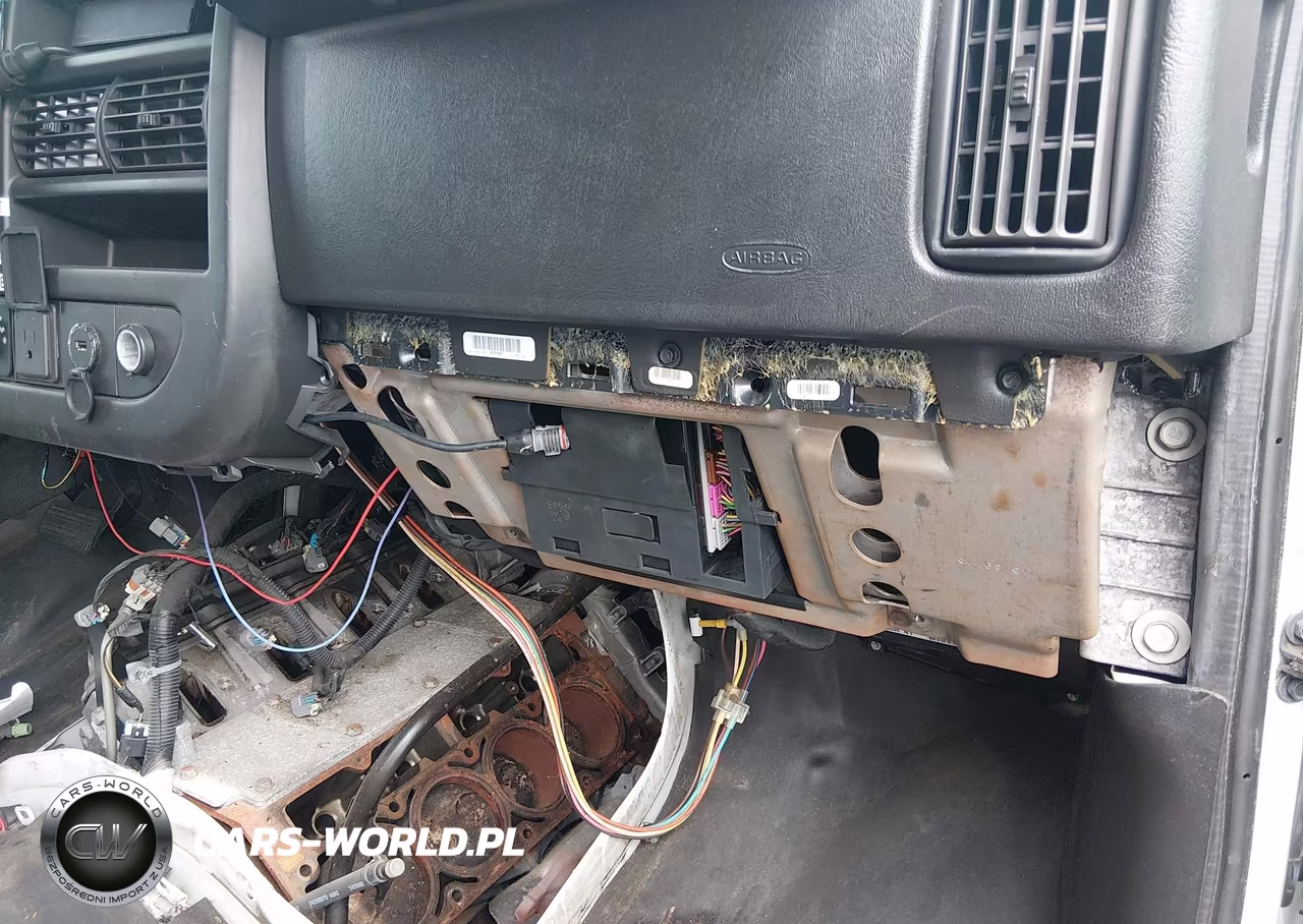 2017 Chevrolet Express 3500 Work Van VIN:1GCZGHFF4H1314625 - 6