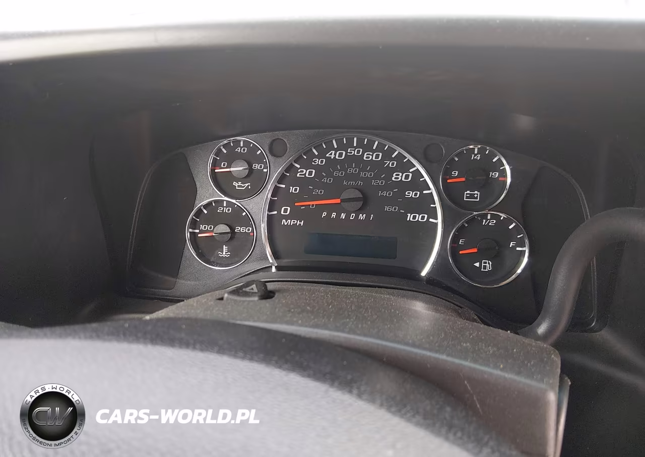 2017 Chevrolet Express 3500 Work Van VIN:1GCZGHFF4H1314625 - 7