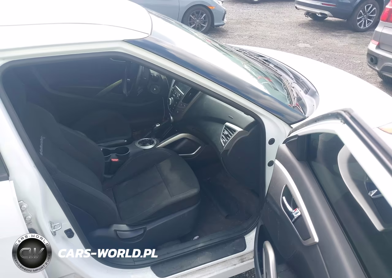 2017 Hyundai Veloster VIN:KMHTC6AD2HU312023 - 5