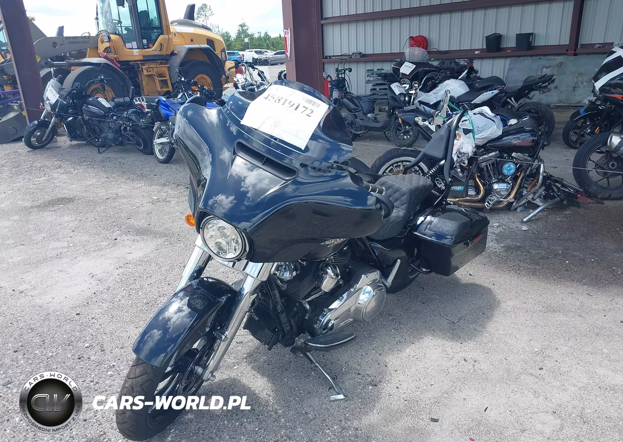 2018 Harley-Davidson Flhx Street Glide VIN:1HD1KBC18JB671984 - 2