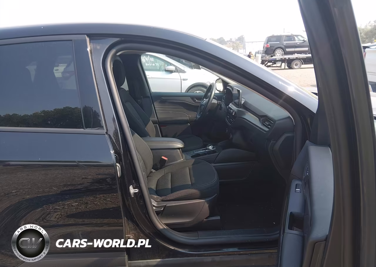 2025 Ford Escape Active VIN:1FMCU9GN4SUB03582 - 5