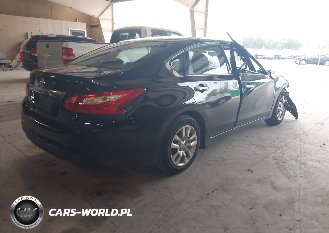 2017 Nissan Altima 2.5 S VIN:1N4AL3AP2HN356432 - 4