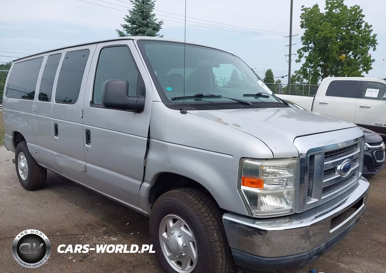 2011 Ford E-350 Super Duty Xlt
