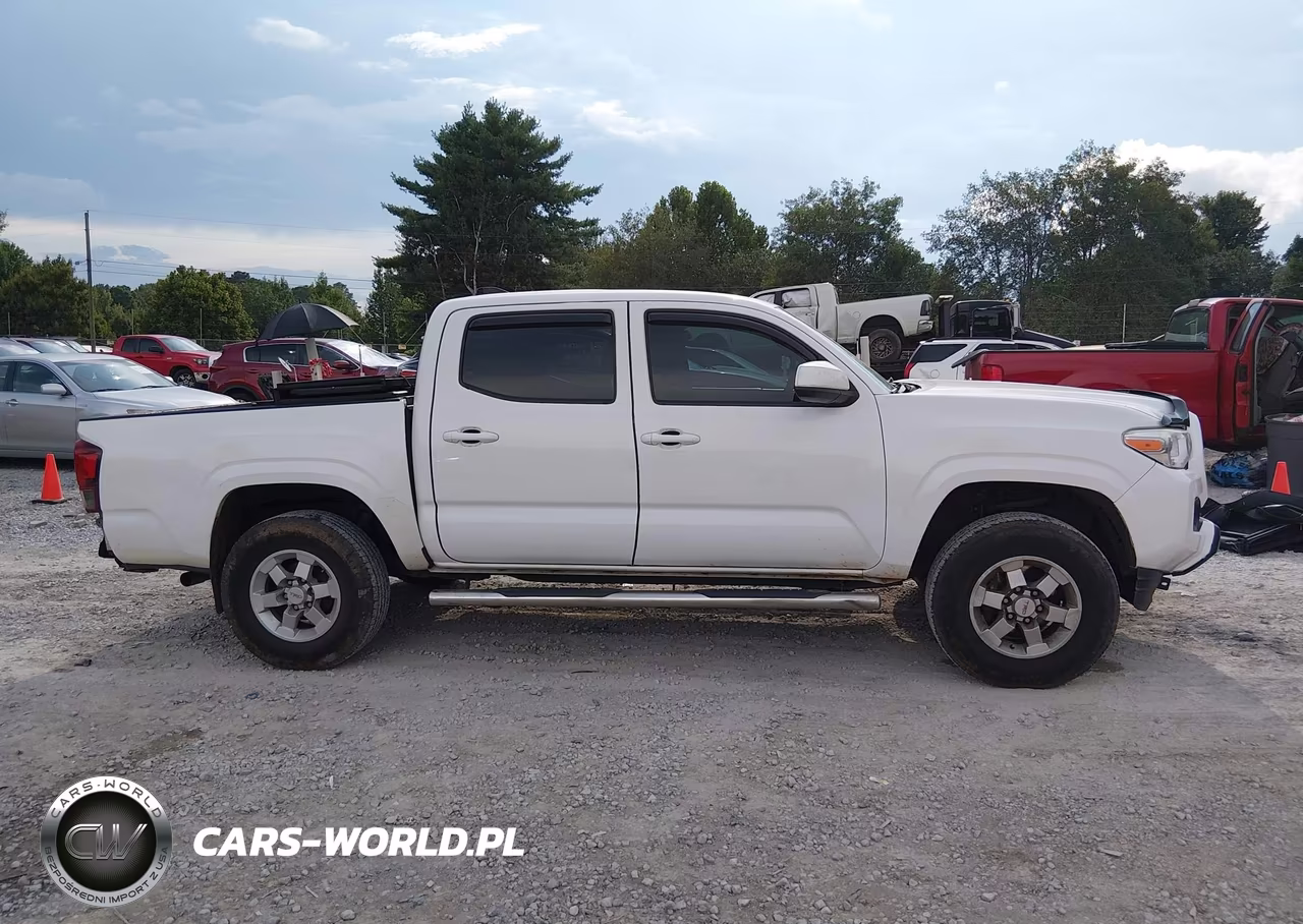 2018 Toyota Tacoma Sr V6 VIN:3TMCZ5AN2JM153486 - 13
