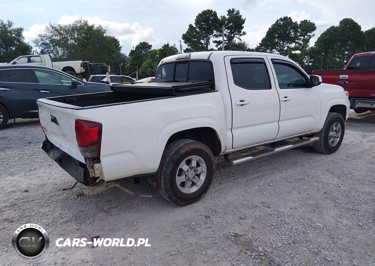 2018 Toyota Tacoma Sr V6 VIN:3TMCZ5AN2JM153486 - 4