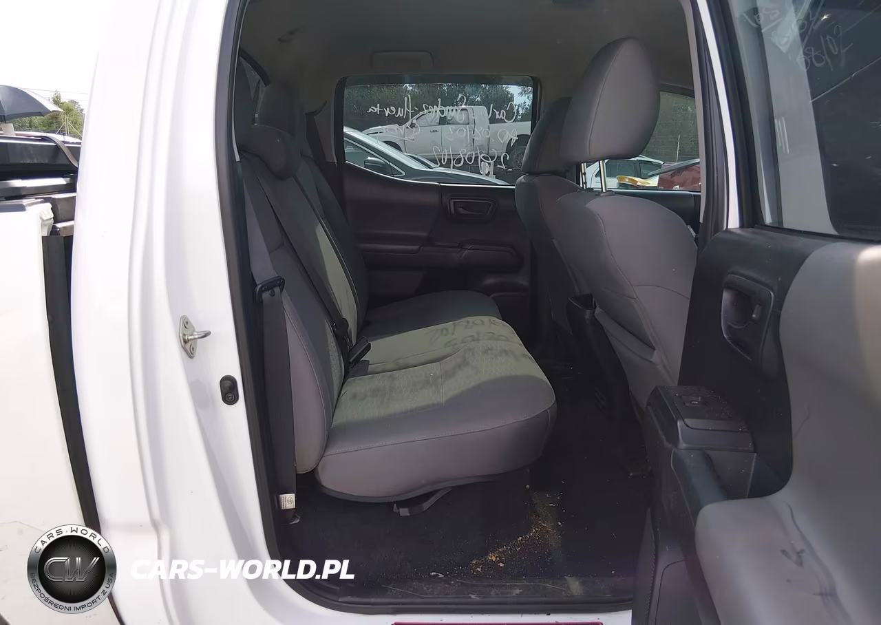 2018 Toyota Tacoma Sr V6 VIN:3TMCZ5AN2JM153486 - 8