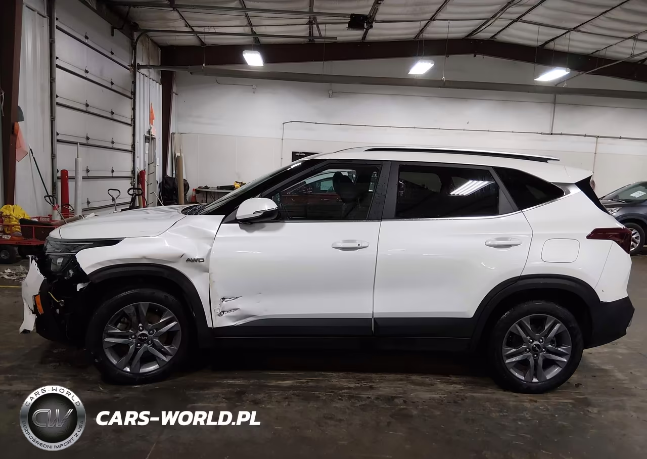 2023 Kia Seltos S VIN:KNDEUCAA9P7452565 - 14