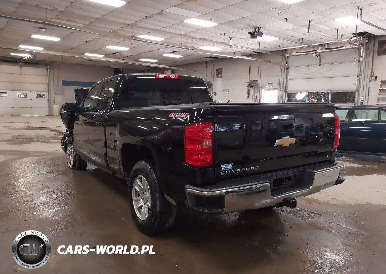 2017 Chevrolet Silverado 1500 Lt VIN:1GCVKREC5HZ323152 - 3