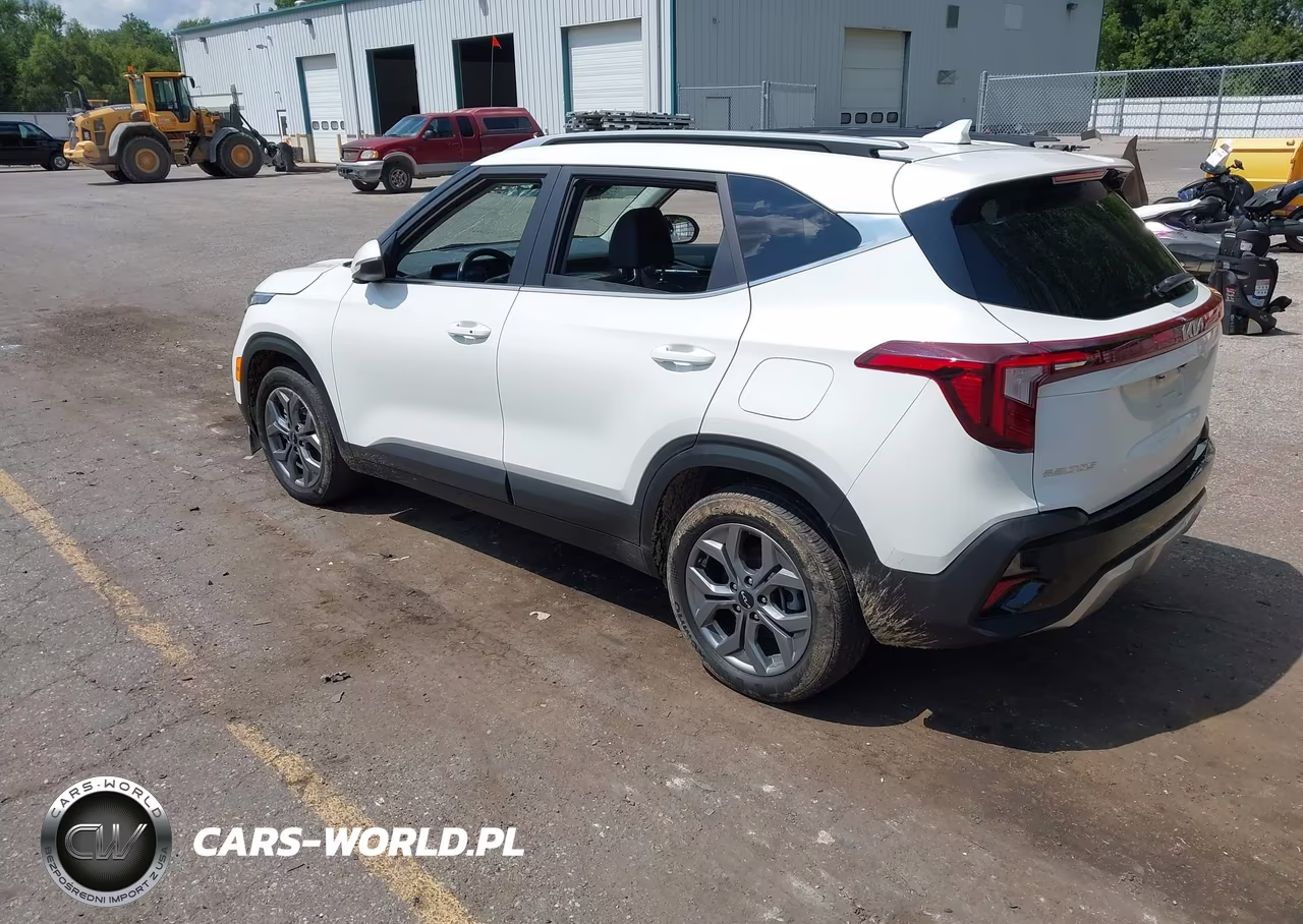2024 Kia Seltos S VIN:KNDEUCAA7R7541960 - 3