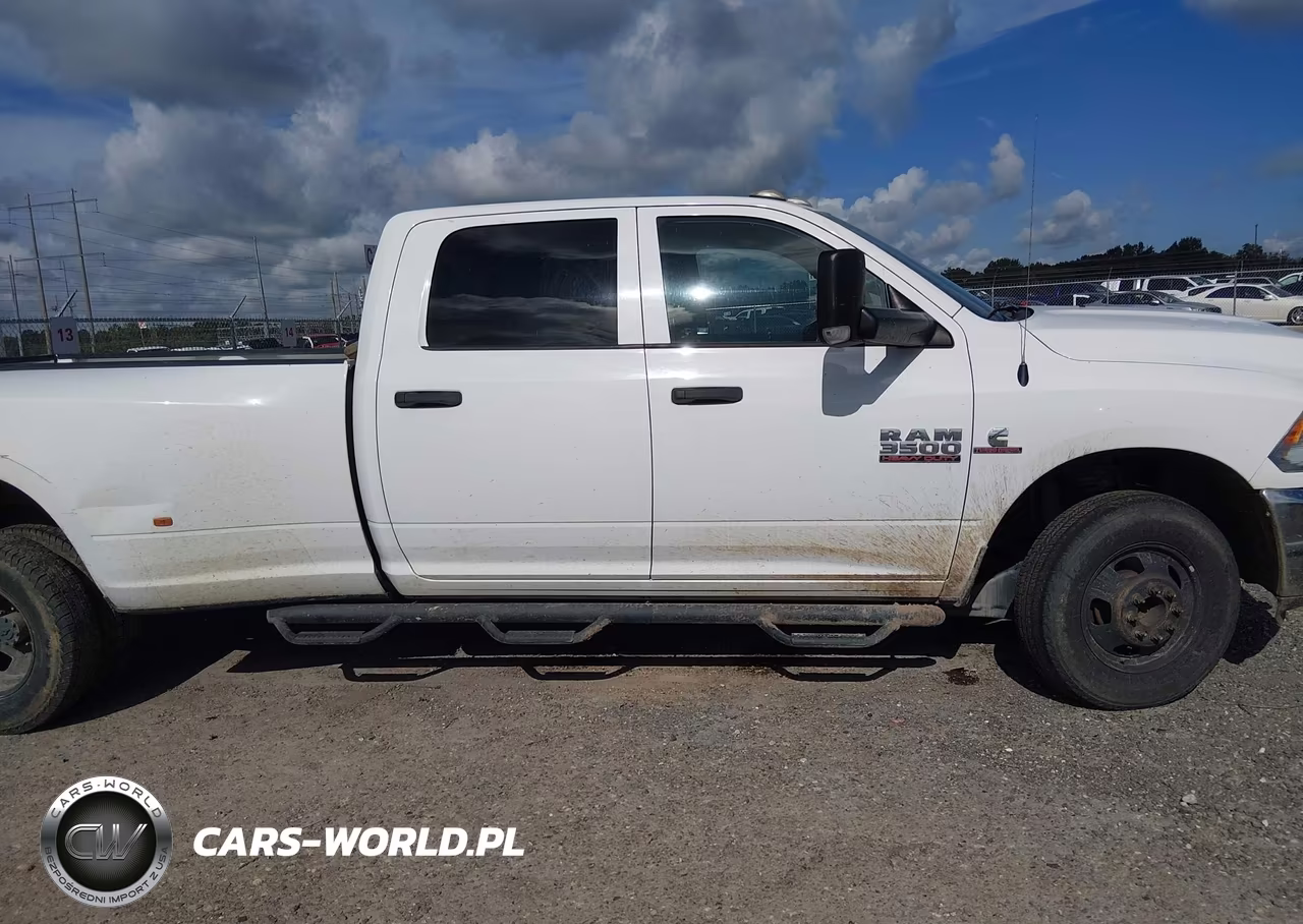 2017 Ram 3500 Tradesman 4X2 8' Box VIN:3C63RPGL4HG627407 - 13