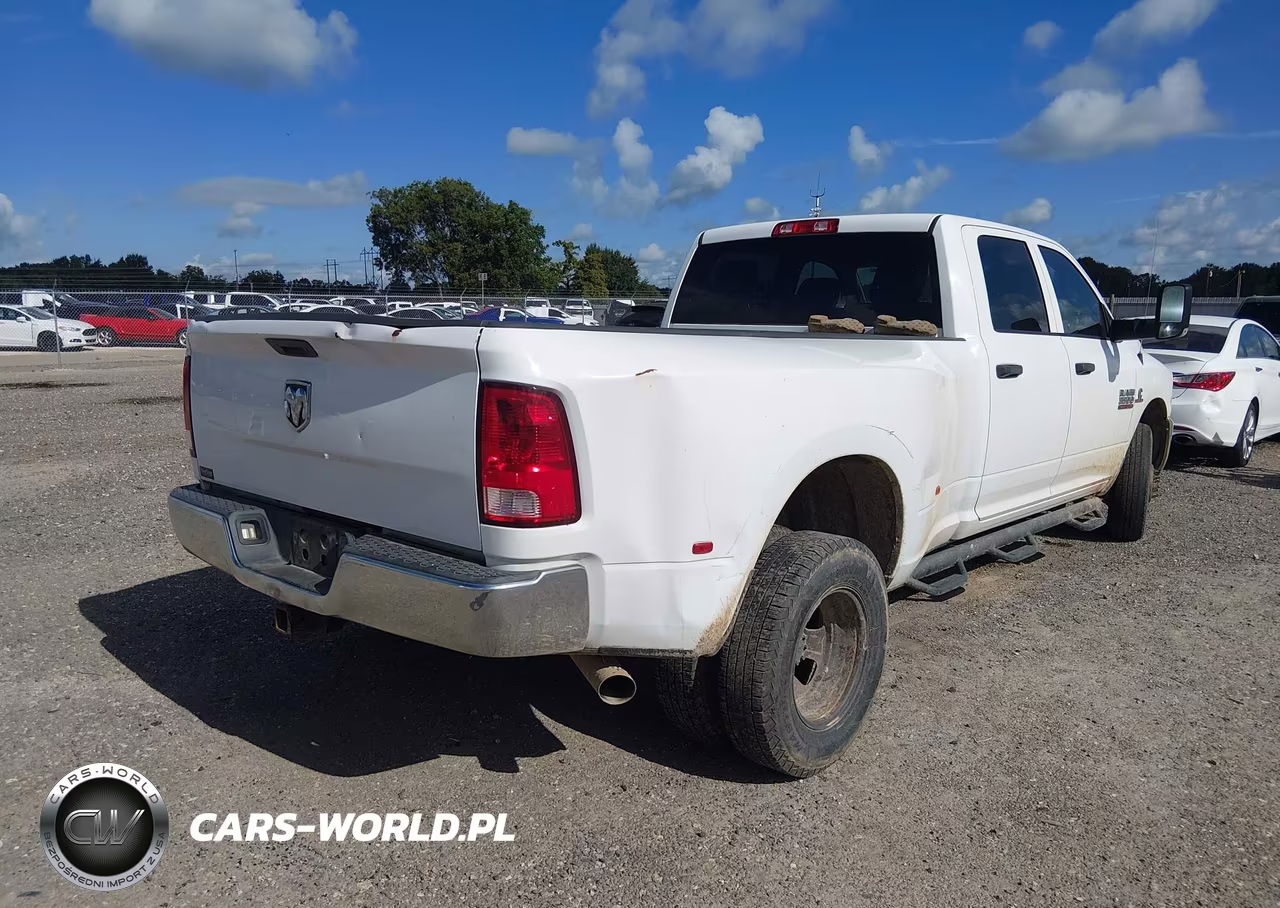 2017 Ram 3500 Tradesman 4X2 8' Box VIN:3C63RPGL4HG627407 - 4