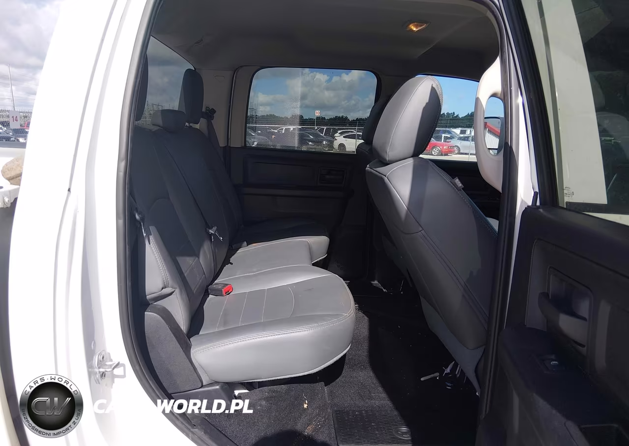 2017 Ram 3500 Tradesman 4X2 8' Box VIN:3C63RPGL4HG627407 - 7