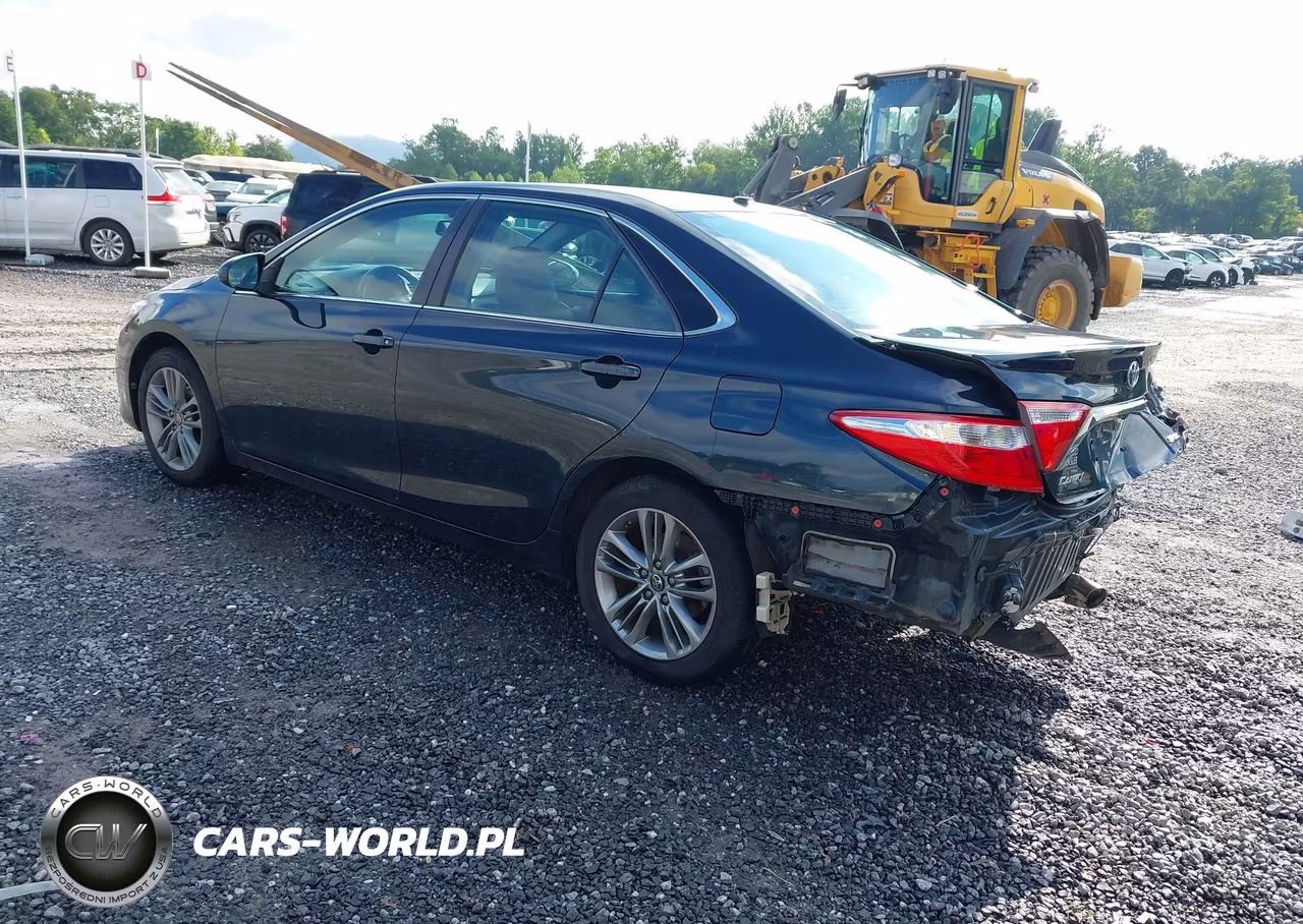 2016 Toyota Camry Se VIN:4T1BF1FK9GU213016 - 3