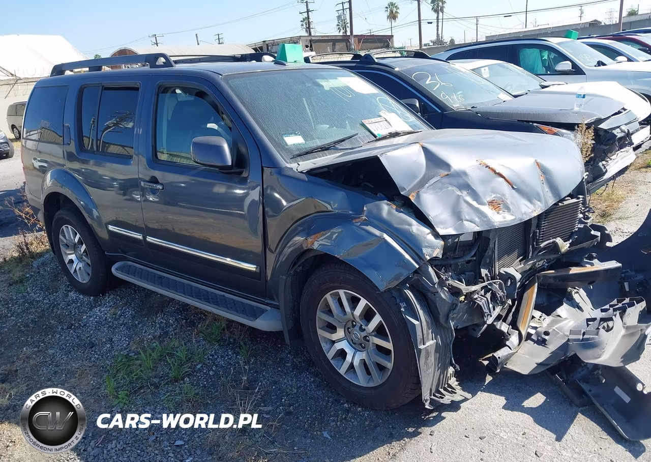 2012 Nissan Pathfinder Le