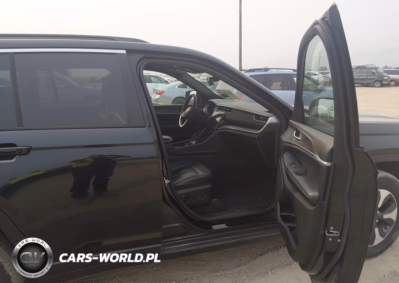 2024 Jeep Grand Cherokee 4Xe VIN:1C4RJYB64RC117919 - 5