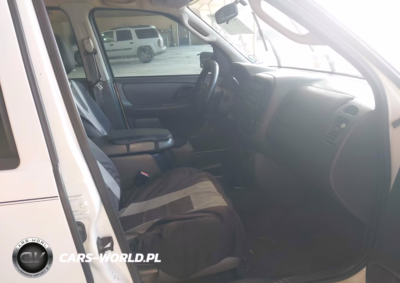 2004 Ford Escape Xls VIN:1FMYU02144KA33781 - 5