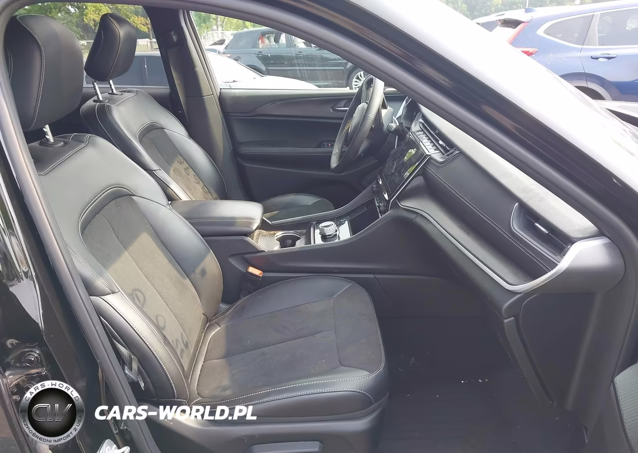 2025 Jeep Grand Cherokee L Altitude X 4X4 VIN:1C4RJKAG2S8678698 - 5