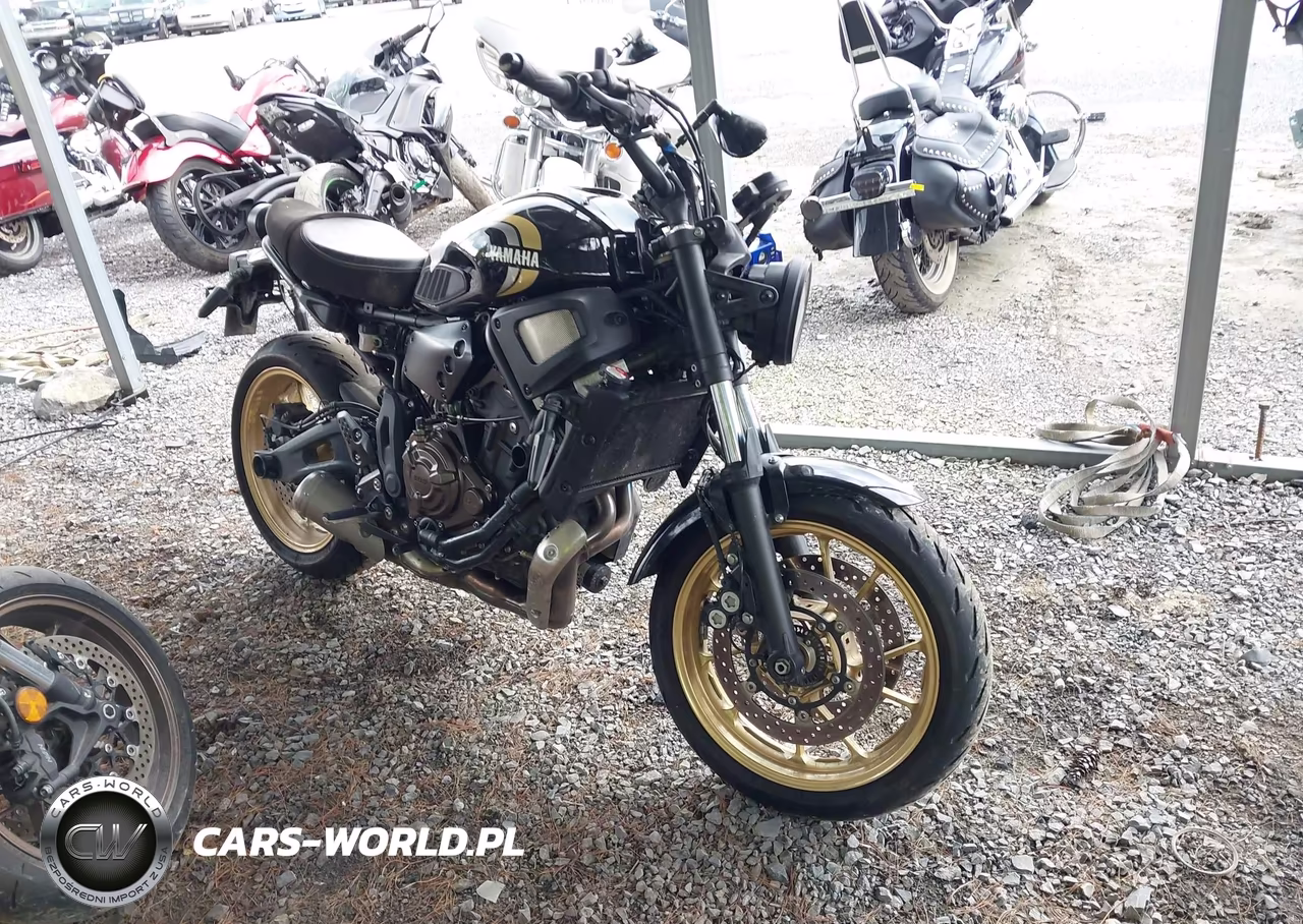 2025 Yamaha Mtm690