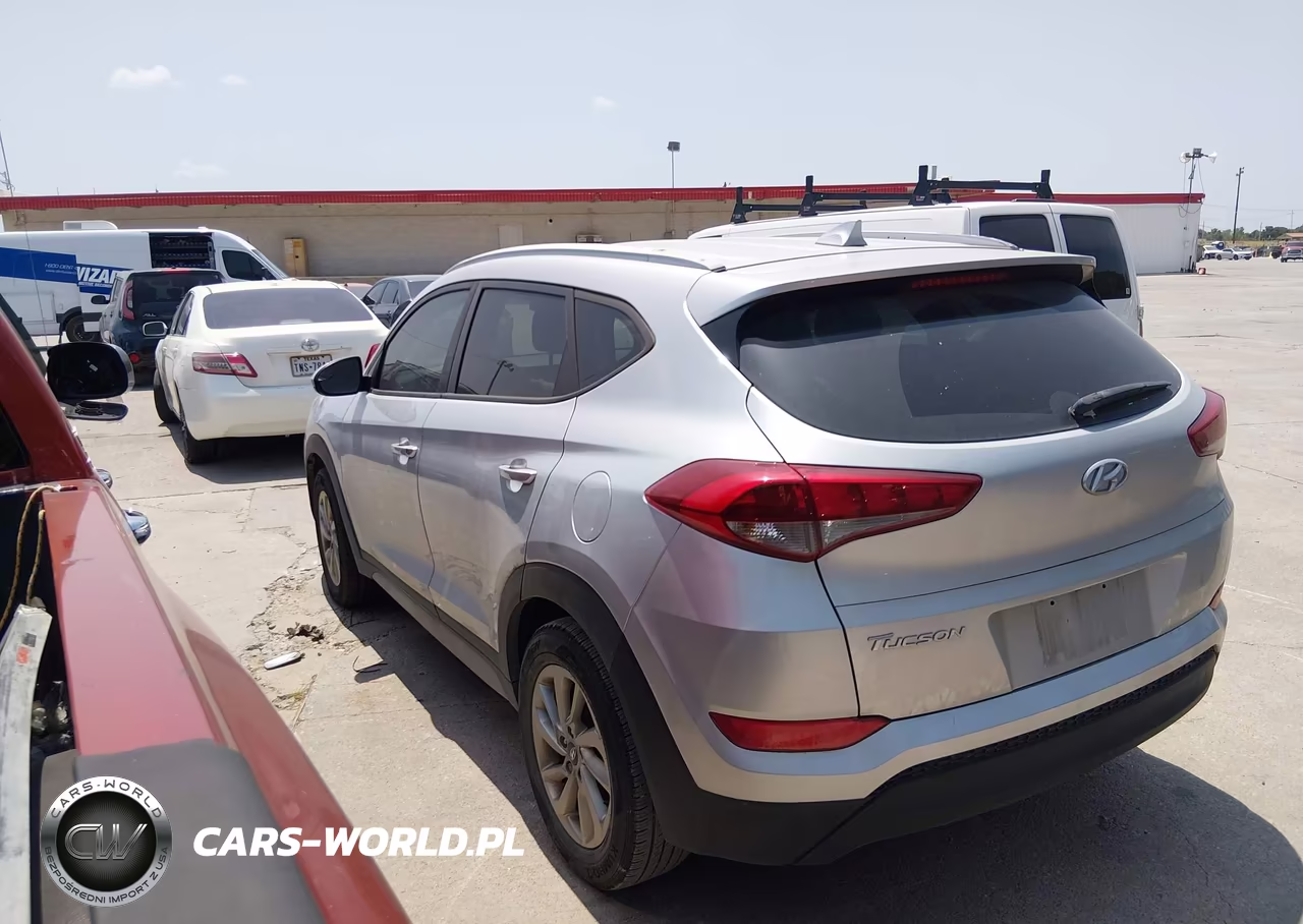 2018 Hyundai Tucson Sel VIN:KM8J33A48JU674899 - 3