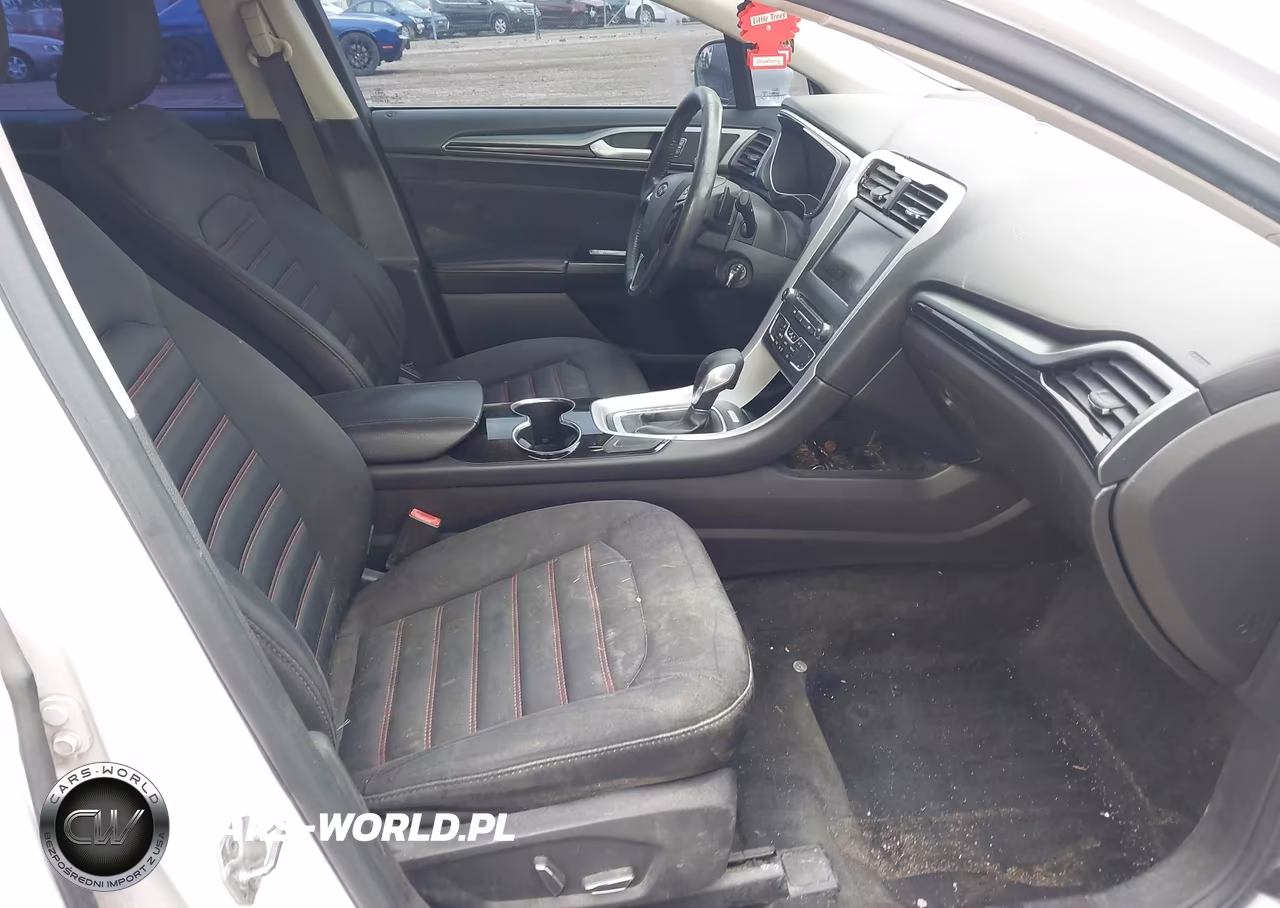 2016 Ford Fusion Se VIN:3FA6P0H94GR381392 - 5