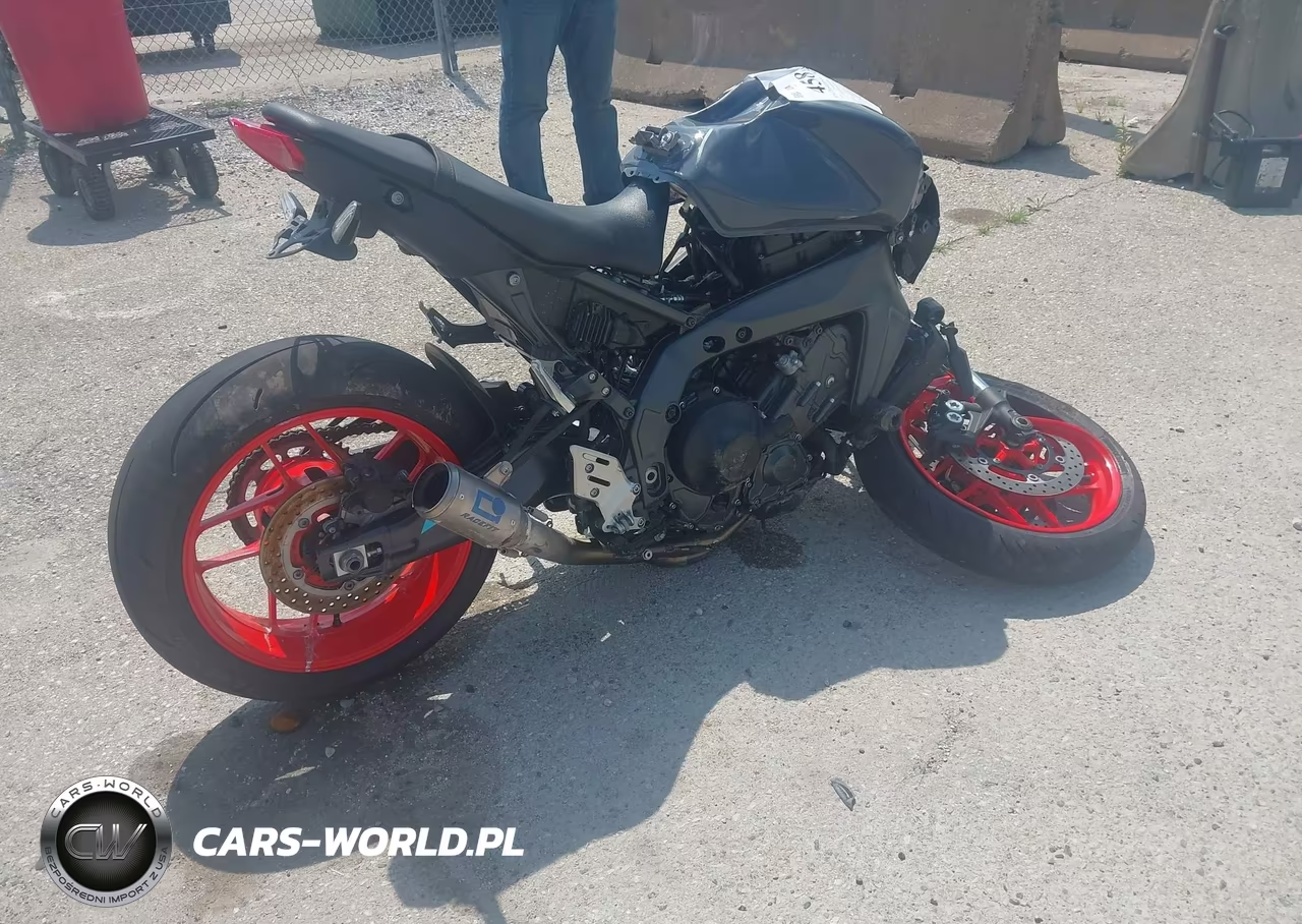 2021 Yamaha Mt09 VIN:JYARN71E9MA001820 - 11