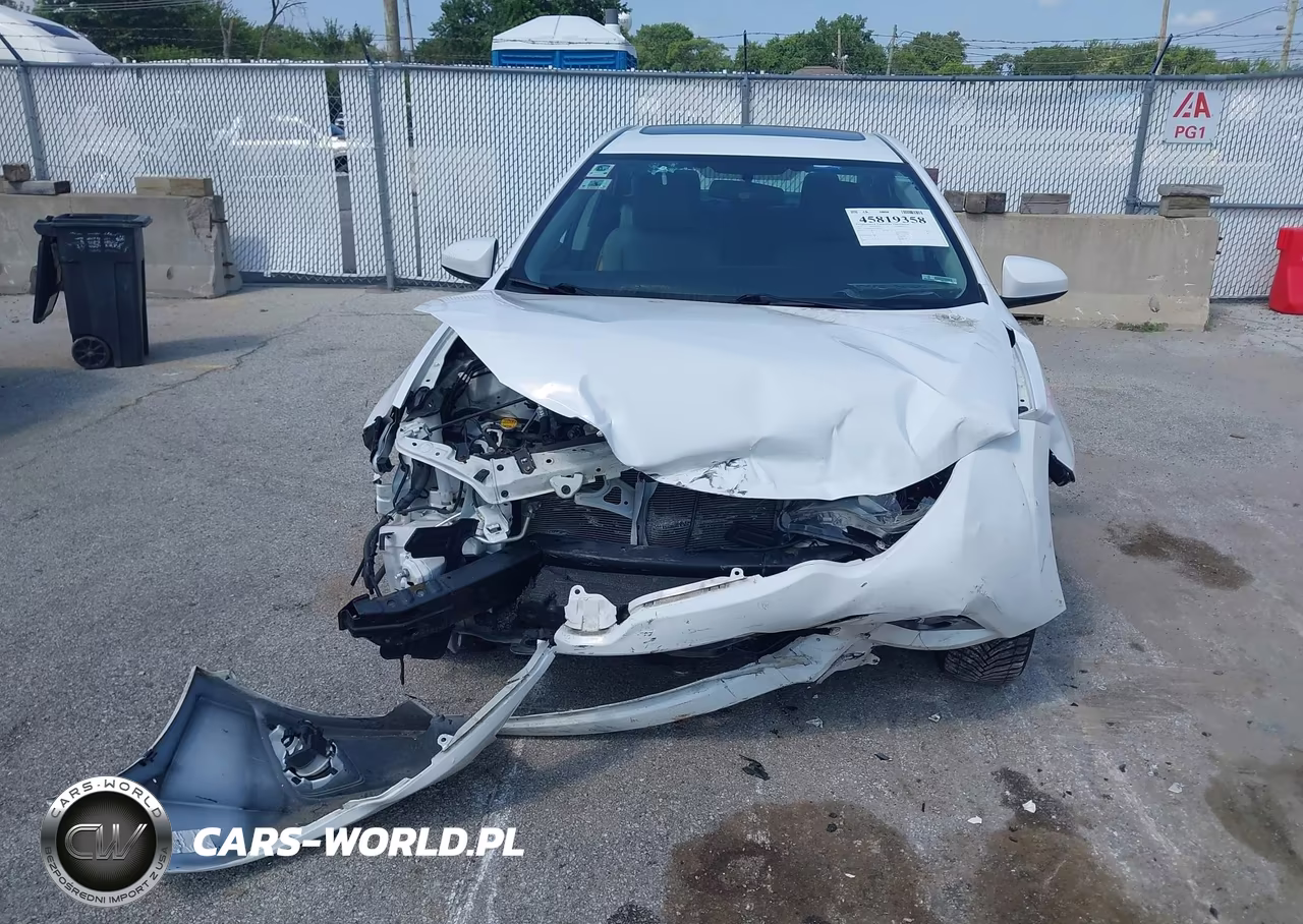 2016 Toyota Corolla Le Plus VIN:2T1BURHE0GC681147 - 12