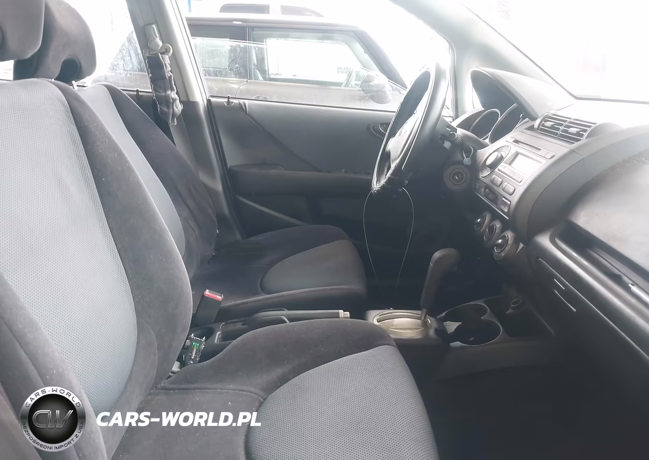 2008 Honda Fit VIN:JHMGD38498S061079 - 5