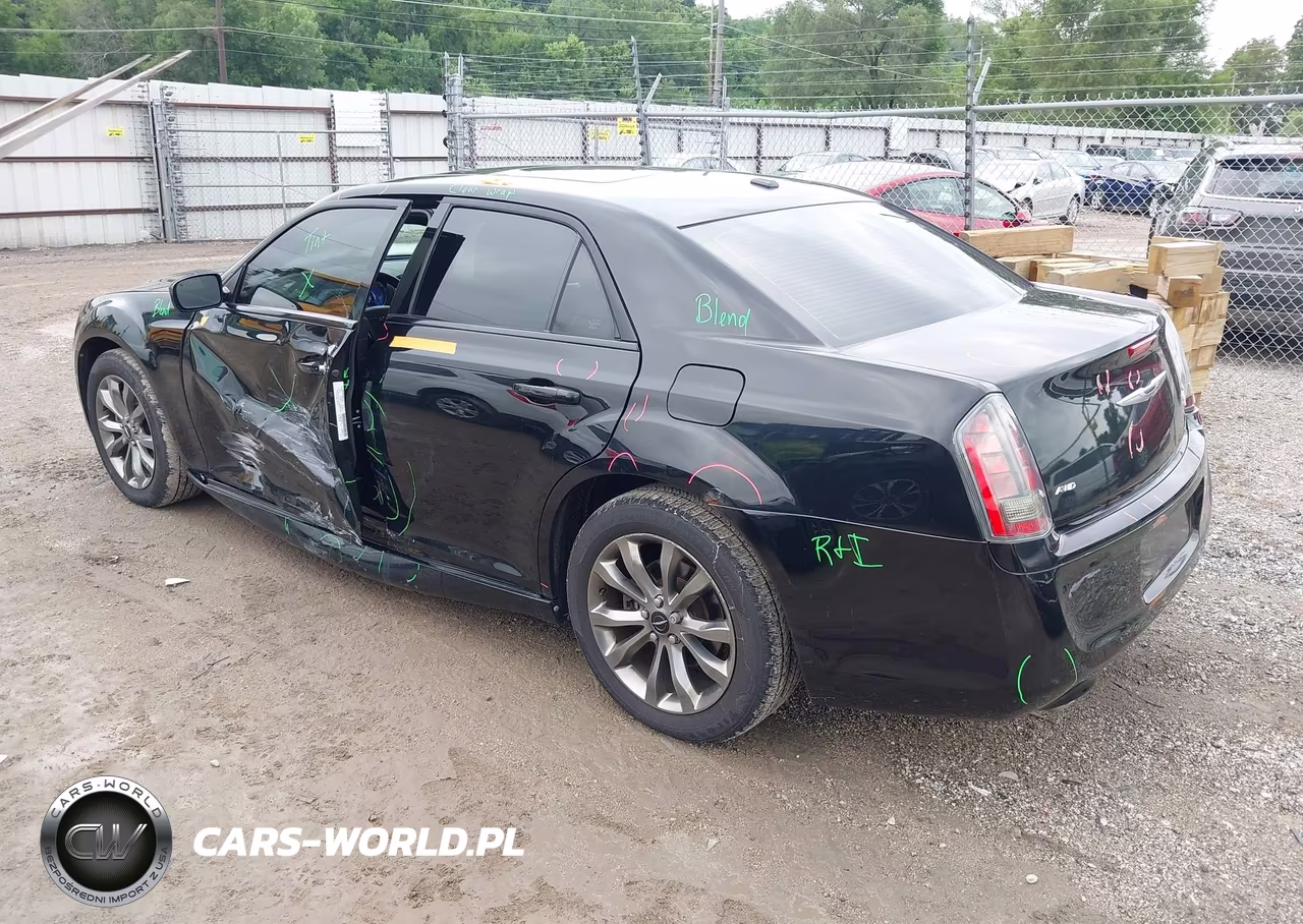 2014 Chrysler 300 300S VIN:2C3CCAGG1EH283870 - 3