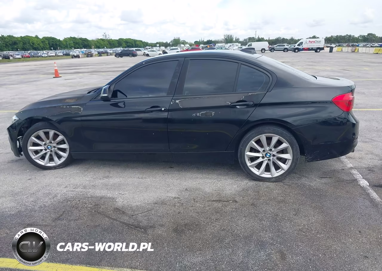 2018 BMW 320I VIN:WBA8A9C54JK622700 - 14