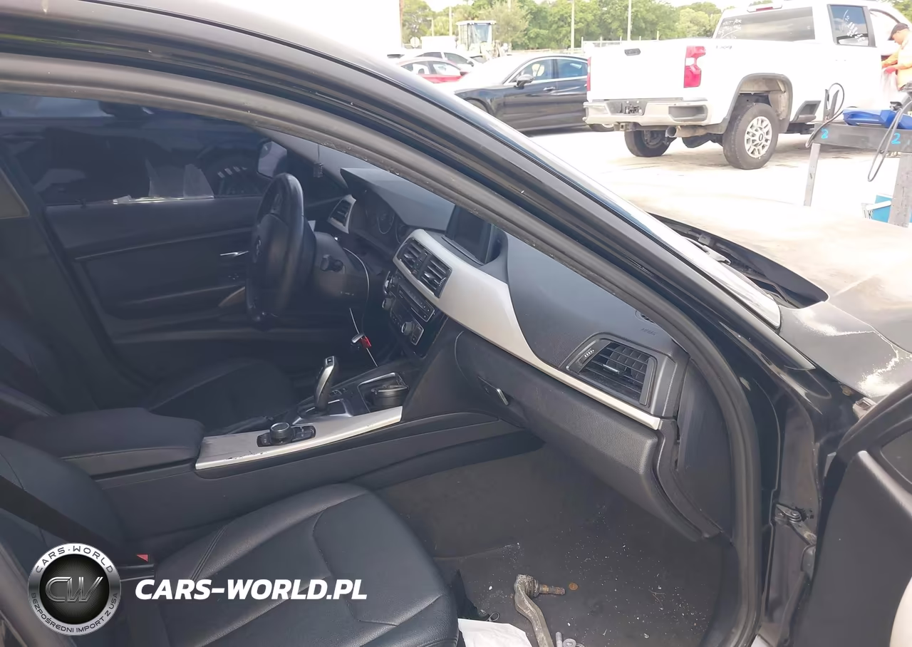 2018 BMW 320I VIN:WBA8A9C54JK622700 - 5