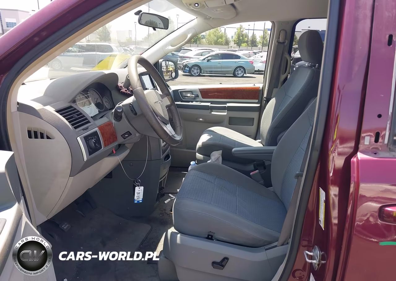 2009 Chrysler Town & Country Touring VIN:2A8HR54129R522410 - 5