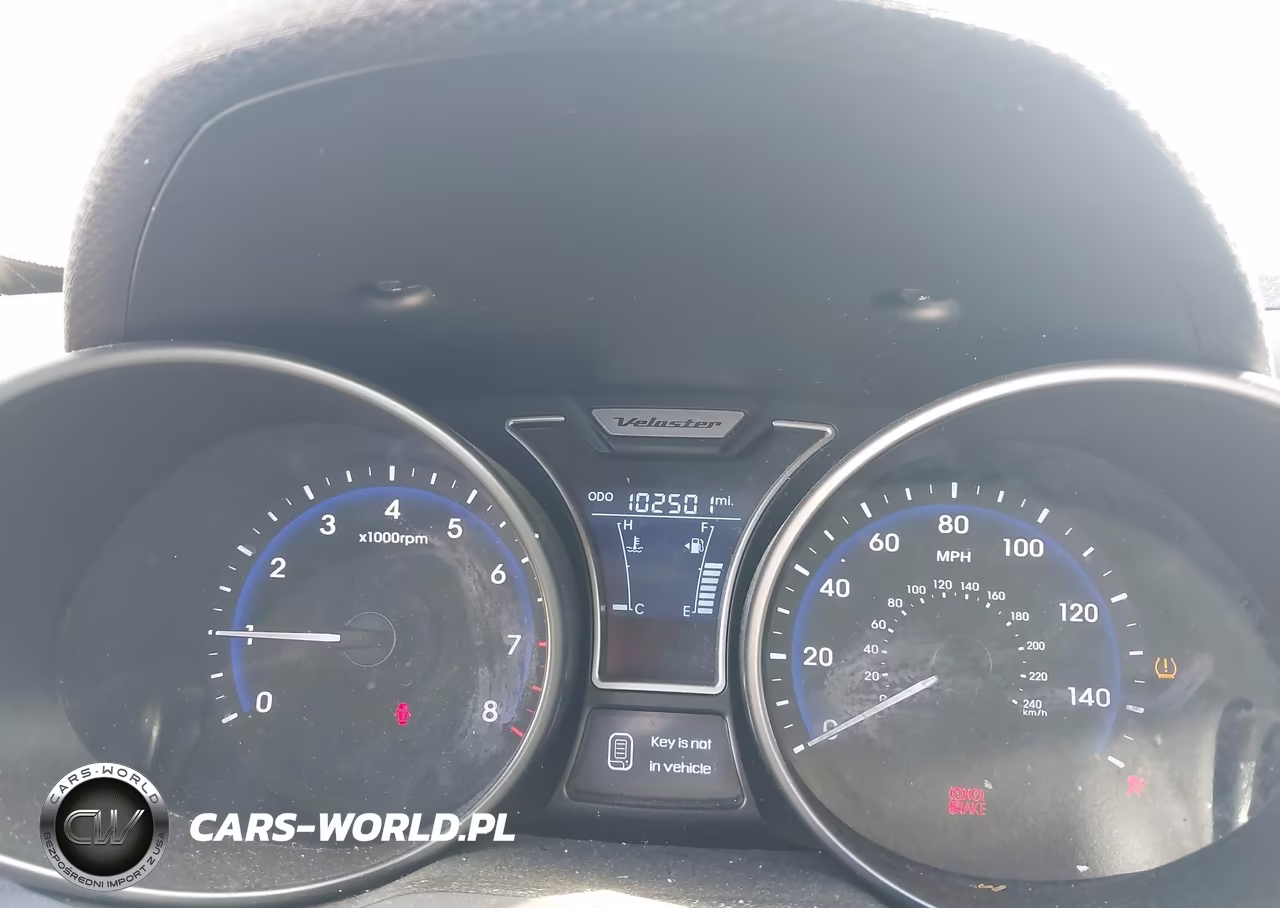 2015 Hyundai Veloster Turbo VIN:KMHTC6AE0FU237344 - 7