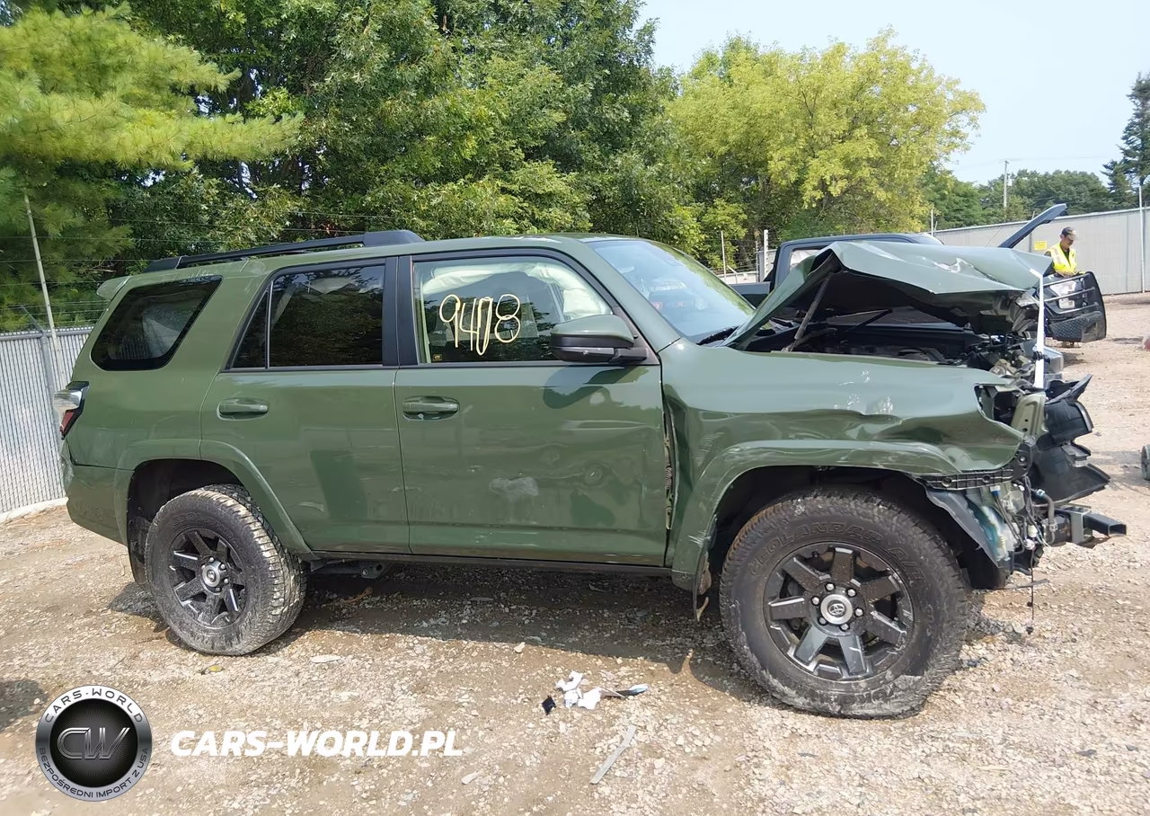 2021 Toyota 4Runner Trail Special Edition VIN:JTEBU5JR3M5862415 - 14