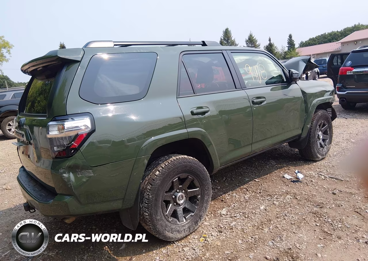 2021 Toyota 4Runner Trail Special Edition VIN:JTEBU5JR3M5862415 - 4