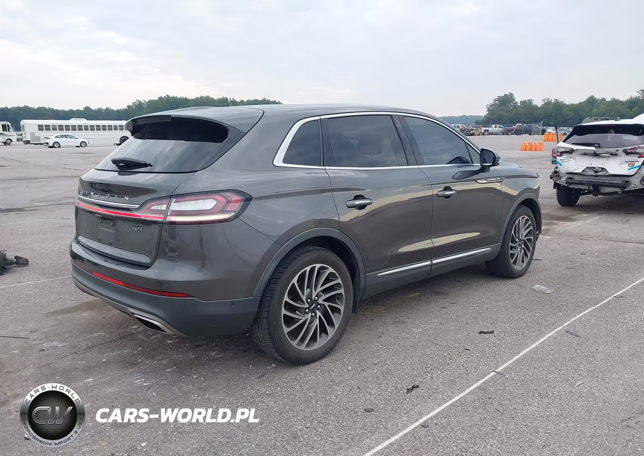 2019 Lincoln Nautilus Reserve VIN:2LMPJ6L93KBL41970 - 4