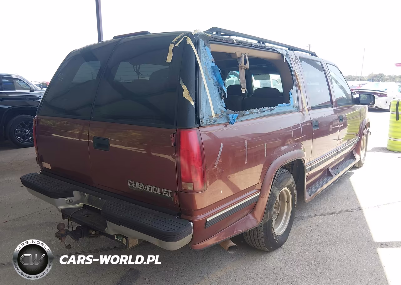 1998 Chevrolet Suburban 1500 VIN:3GNEC16R9WG108735 - 4