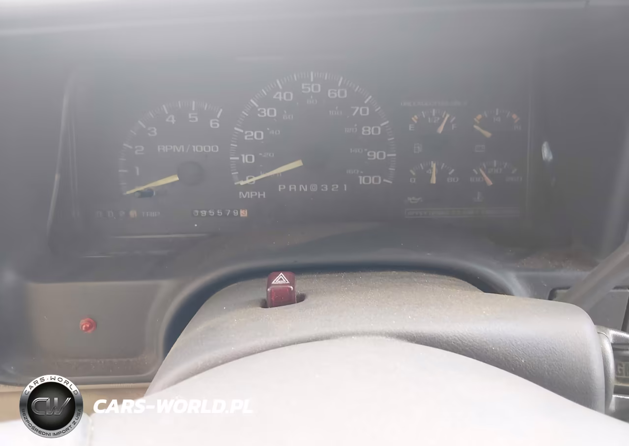 1998 Chevrolet Suburban 1500 VIN:3GNEC16R9WG108735 - 7