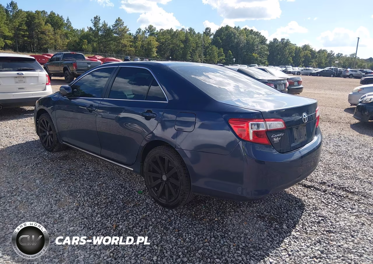 2014 Toyota Camry Le VIN:4T4BF1FK9ER438071 - 3