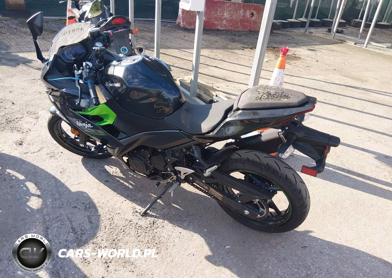2023 Kawasaki Ex400 VIN:JKAEXKH15PDAN8082 - 3