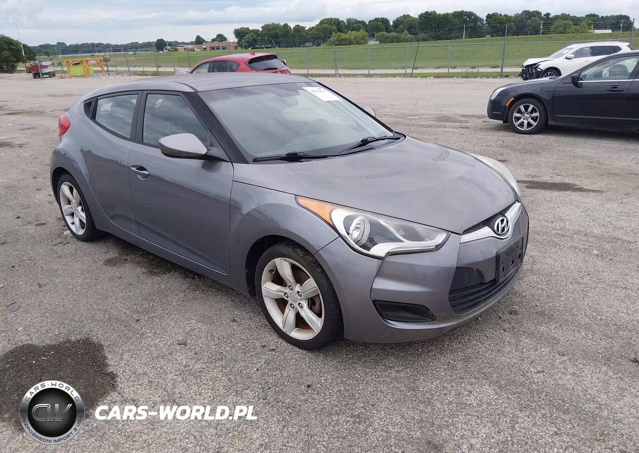 2014 Hyundai Veloster Base W-Black