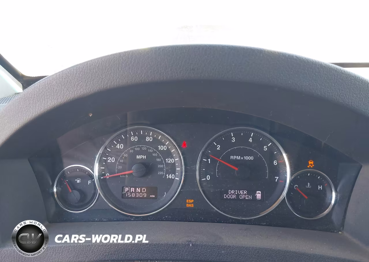 2010 Jeep Grand Cherokee Laredo VIN:1J4PR4GK5AC100107 - 7
