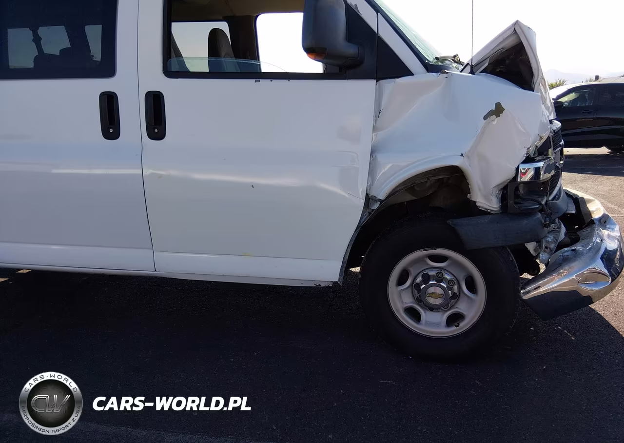 2004 Chevrolet Express Passenger VIN:1GAGG25U741197730 - 6