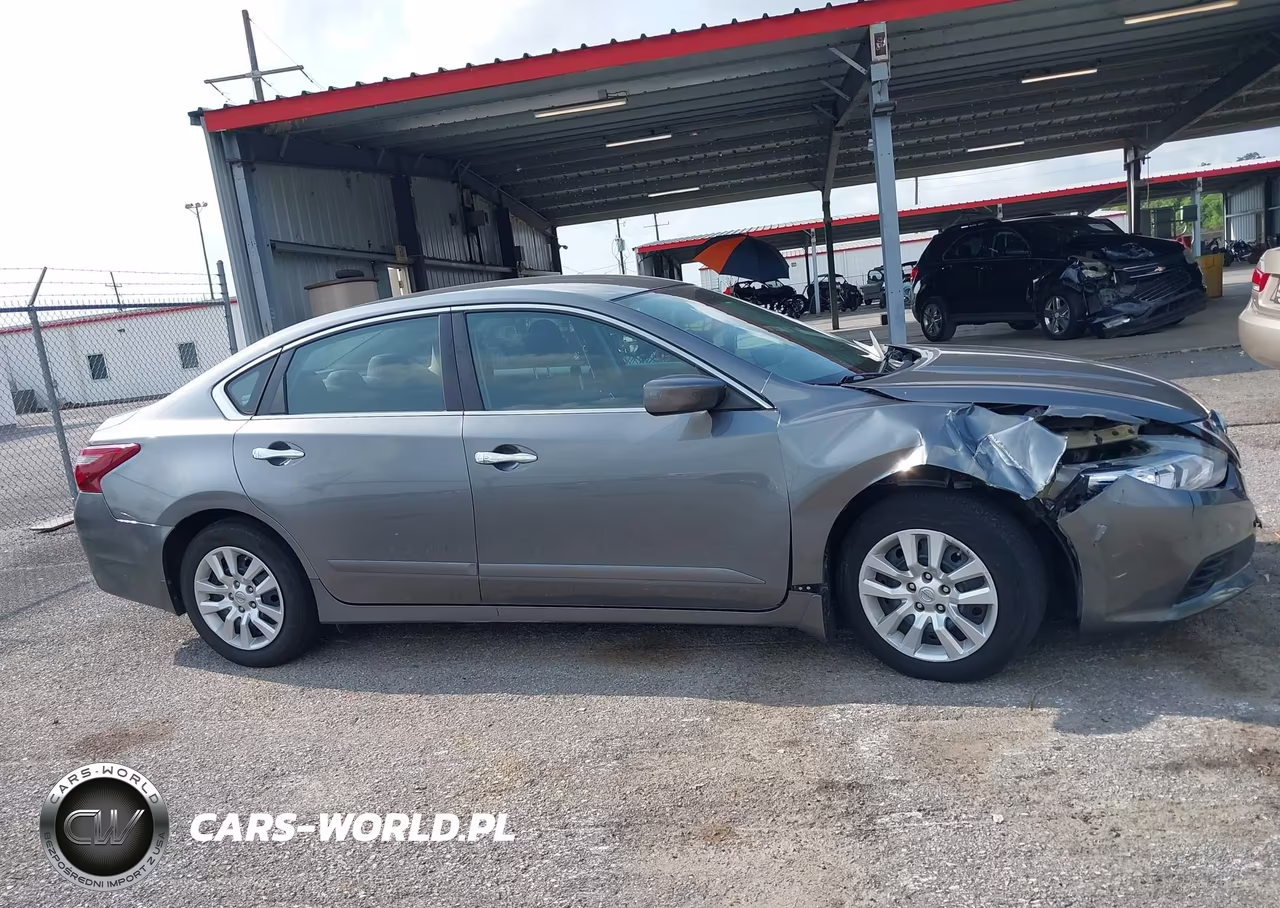 2018 Nissan Altima 2.5 S VIN:1N4AL3AP2JC294984 - 13