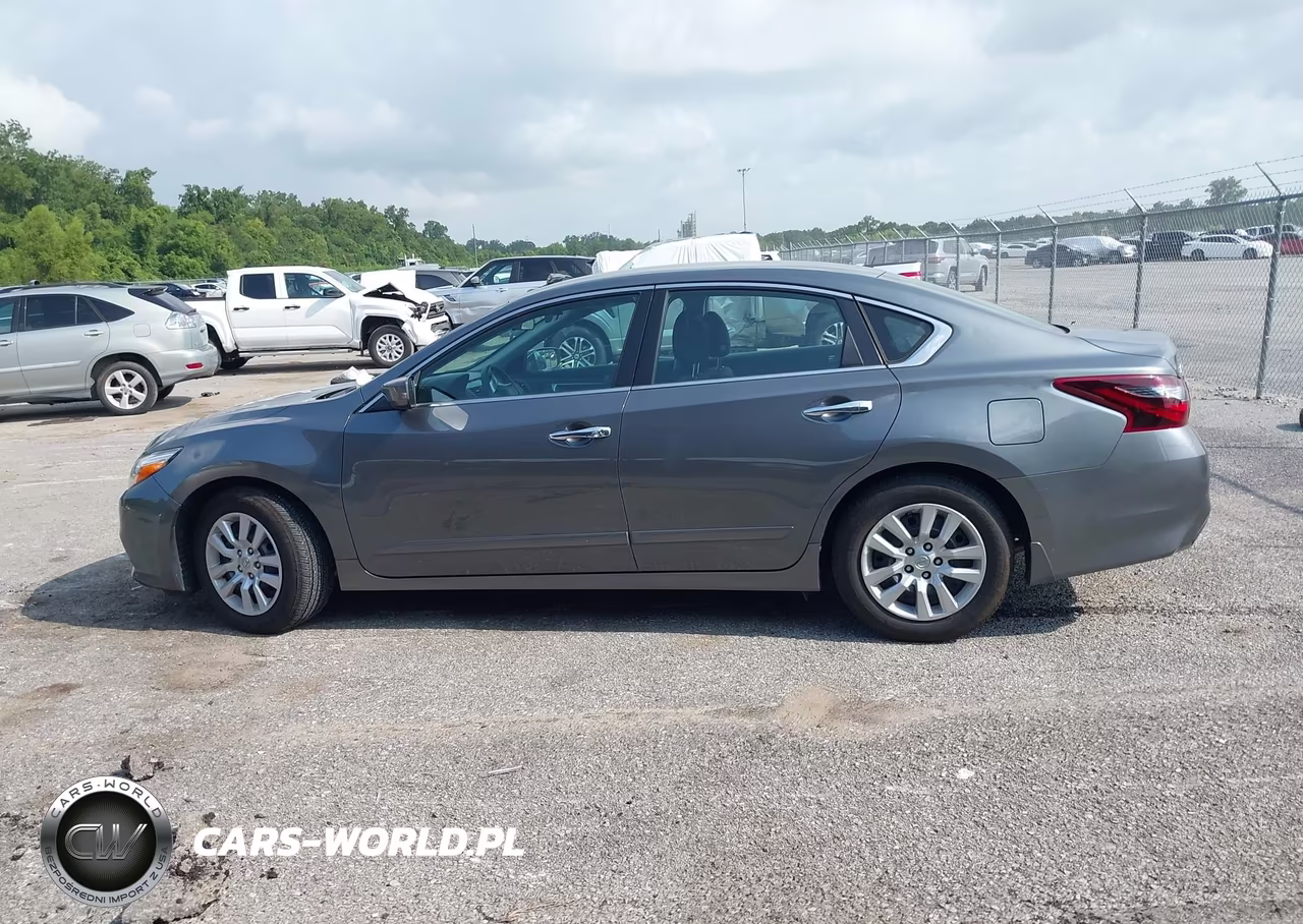 2018 Nissan Altima 2.5 S VIN:1N4AL3AP2JC294984 - 14