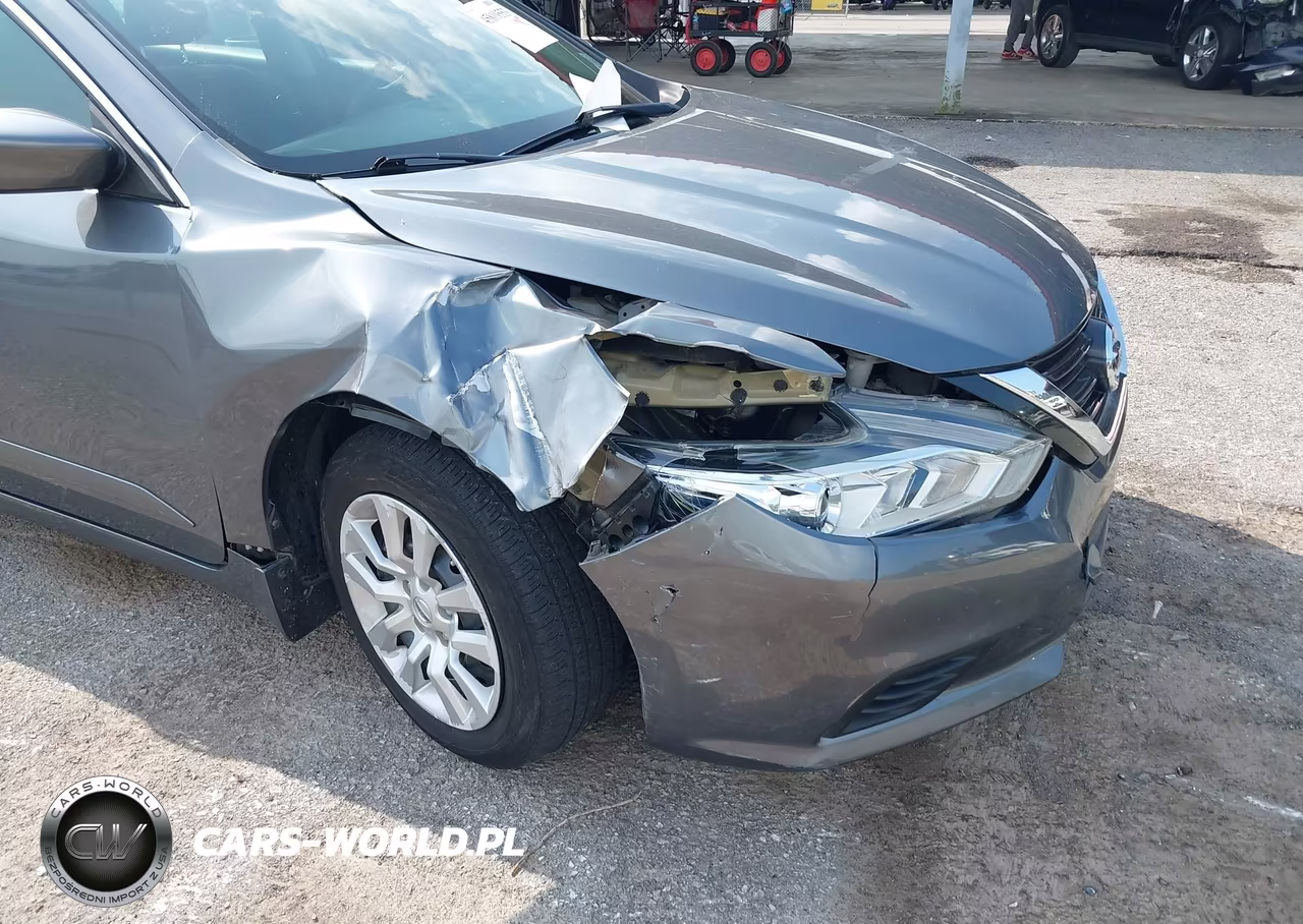 2018 Nissan Altima 2.5 S VIN:1N4AL3AP2JC294984 - 6