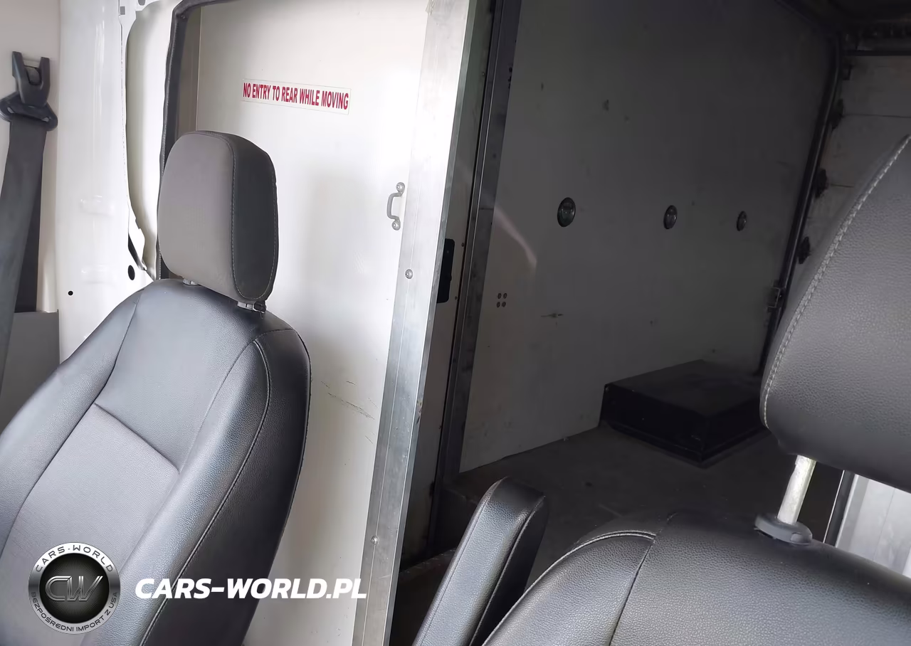 2022 Ford Transit-350 Cutaway VIN:1FDBF6P82NKA55126 - 7