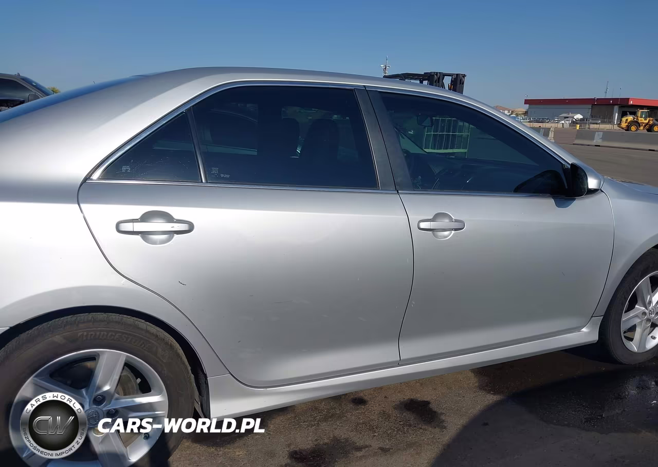 2013 Toyota Camry Se VIN:4T1BF1FK3DU264734 - 13