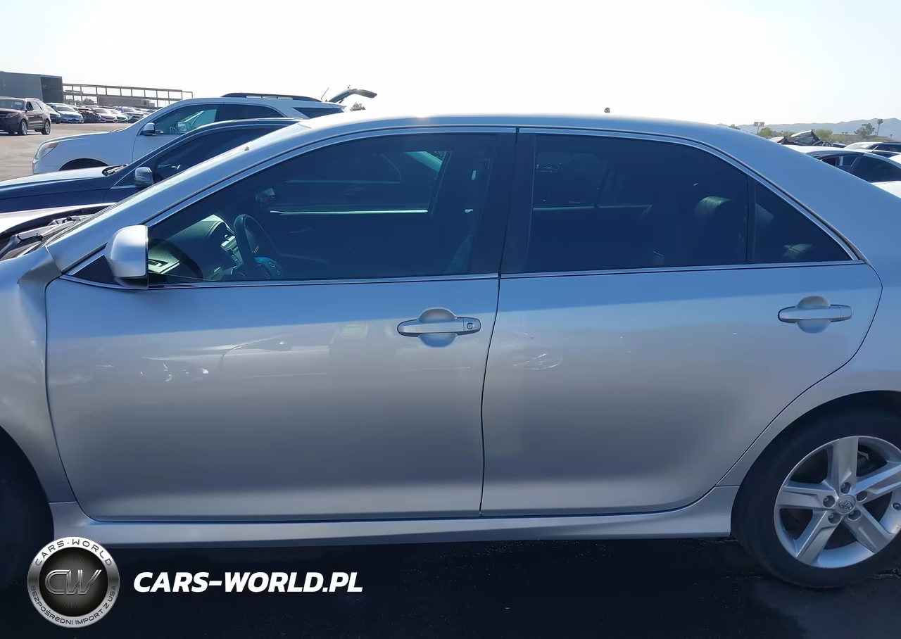 2013 Toyota Camry Se VIN:4T1BF1FK3DU264734 - 14